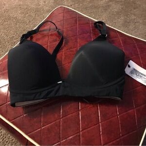 Lively Jet black Bra